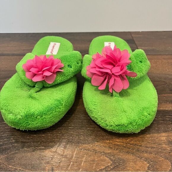 American Girl Green Fuzzy Slippers w Pink Flower and Green Sequins Size 3.5-5 - Picture 6 of 9